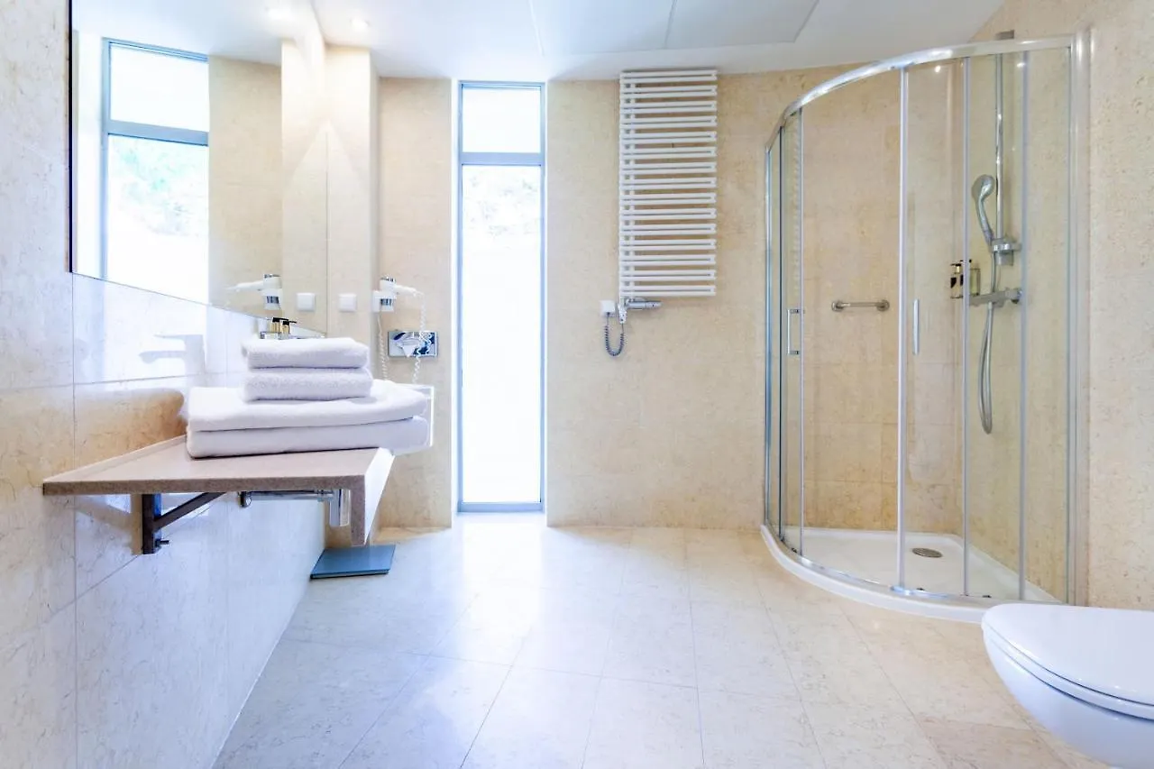Diune Hotel By Zdrojowa Kolobrzeg 5*,  Poland