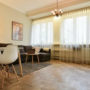 https://smulikowskiego-9.warsawhotelspoland.com